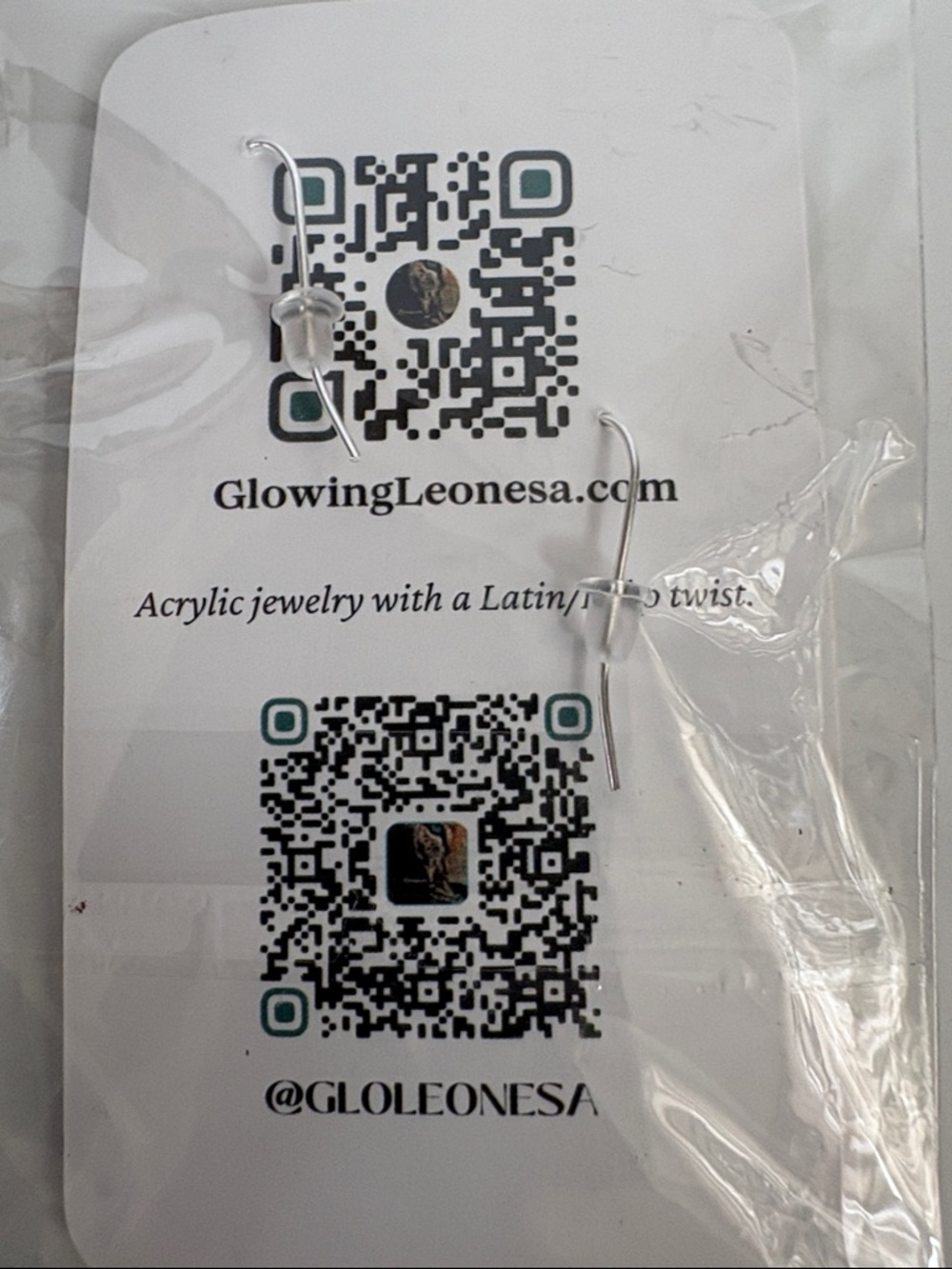 Glowing Leonesa dangle owl earrings hand-crafted jewelry - Picture 3 of 5